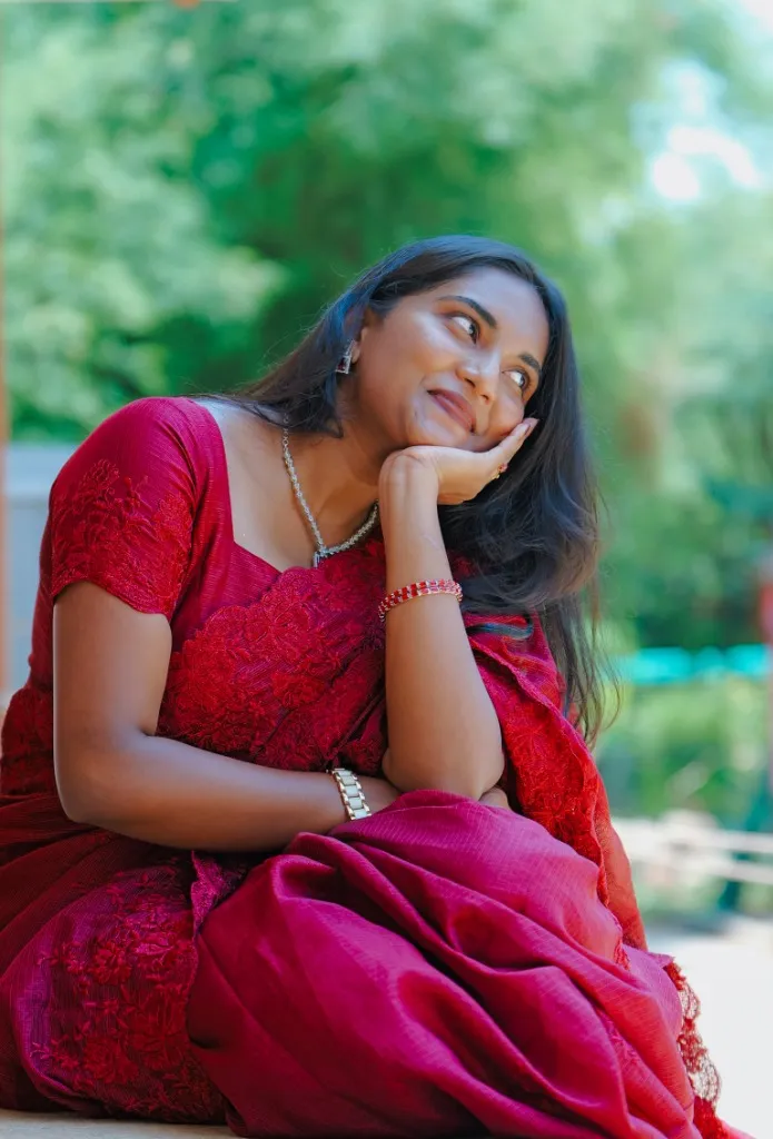 Red Saree Narrative - Scene 5